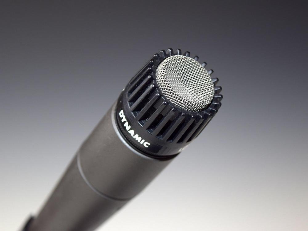 dynamic microphone