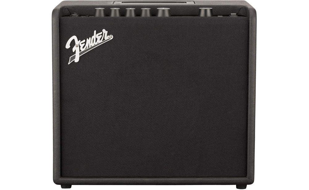 Fender Mustang LT-25 guitar amplifier
