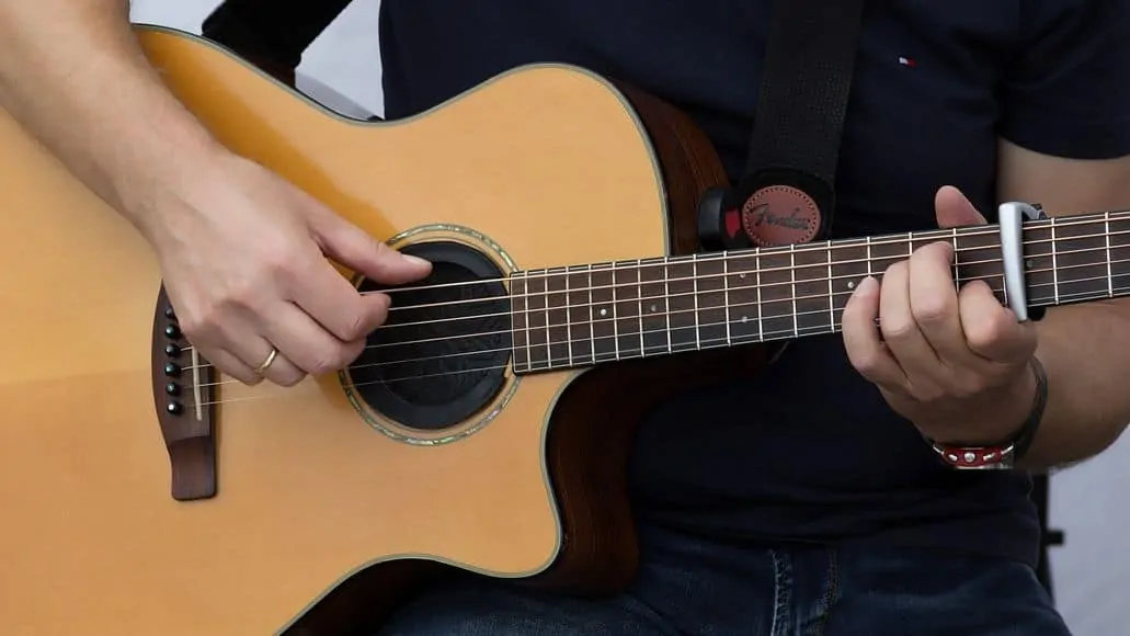 acoustic cutaway guitar