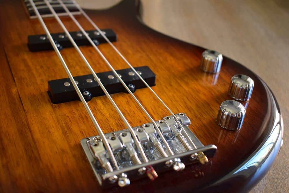 passive bass guitar