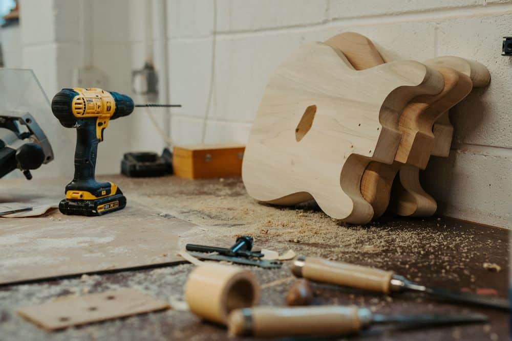 guitars made by luthier