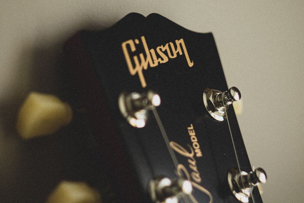 gibson guitar headstock